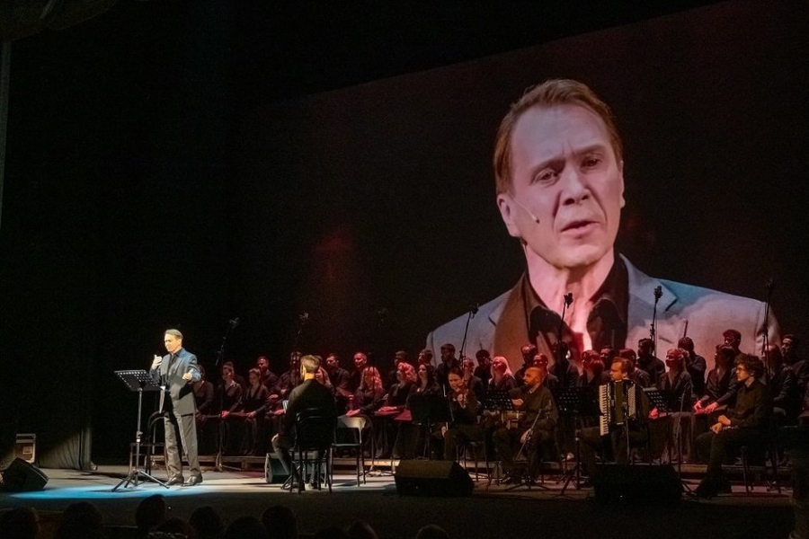 На фестивале &laquo;Горький +&raquo; в Казани покажут цыганский спектакль