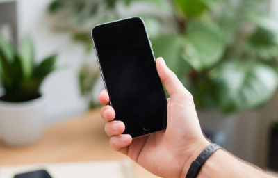 &laquo;Просто поставили галочку, а они звонят уже год&raquo;: кто такой оператор персональных данных и что он может?