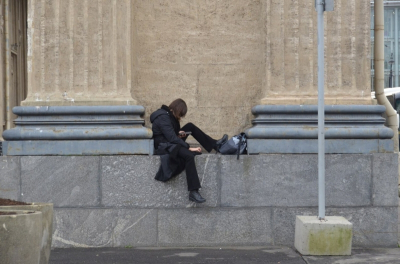 Теперь решит суд: Meta*, YouTube и TikTok обвиняют в создании зависимости у подростков через алгоритмы