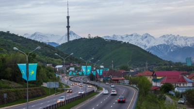 Полицейские предупредили алматинских водителей о недельных ограничениях на дорогах из-за заседаний ОДКБ