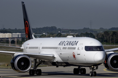 Канадская авиакомпания прекратила полеты на Кубу из-за дефицита топлива