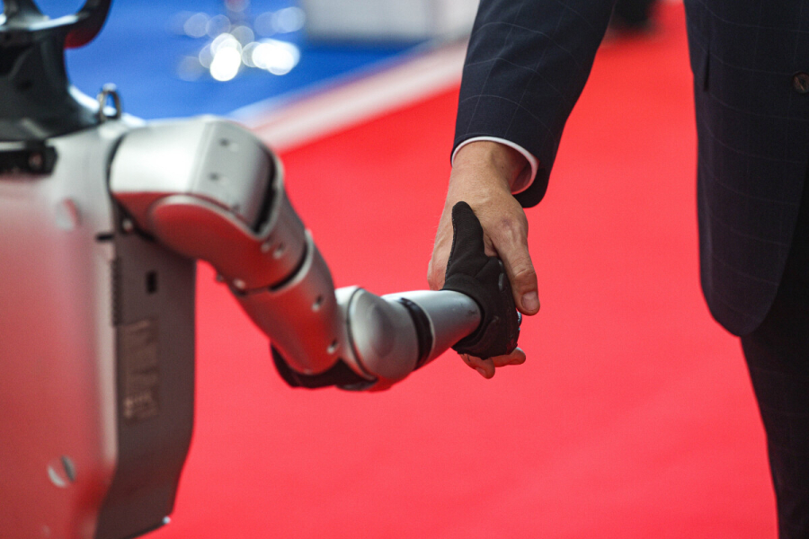 Ученые из&nbsp;Татарстана вошли в&nbsp;число авторов квантового метода для ускорения роботов в&nbsp;30 раз