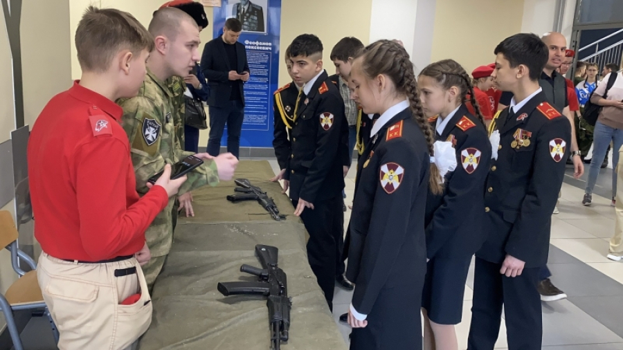 Военно-патриотическая игра &laquo;Юнармейская искорка&raquo; заглянула в Мытищи