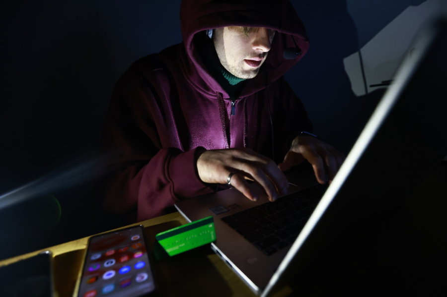 Как татарстанцы отнеслись к самозапрету на оформление кредитов и сим-карт