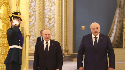 Лукашенко предложил Макрону поговорить с Путиным &laquo;по-мужски&raquo;