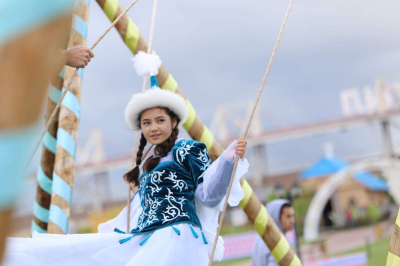 Казахский аул раскинулся в центре Парижа