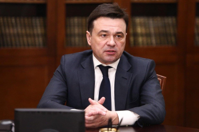 Губернатор Воробьев проверил реконструкцию спортшколы &laquo;Феникс&raquo;