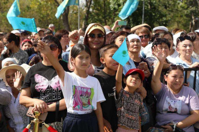 Караганда отпраздновала 30-летие Конституции