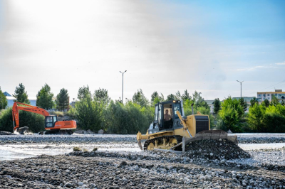 В Жетісу корректируют русло реки