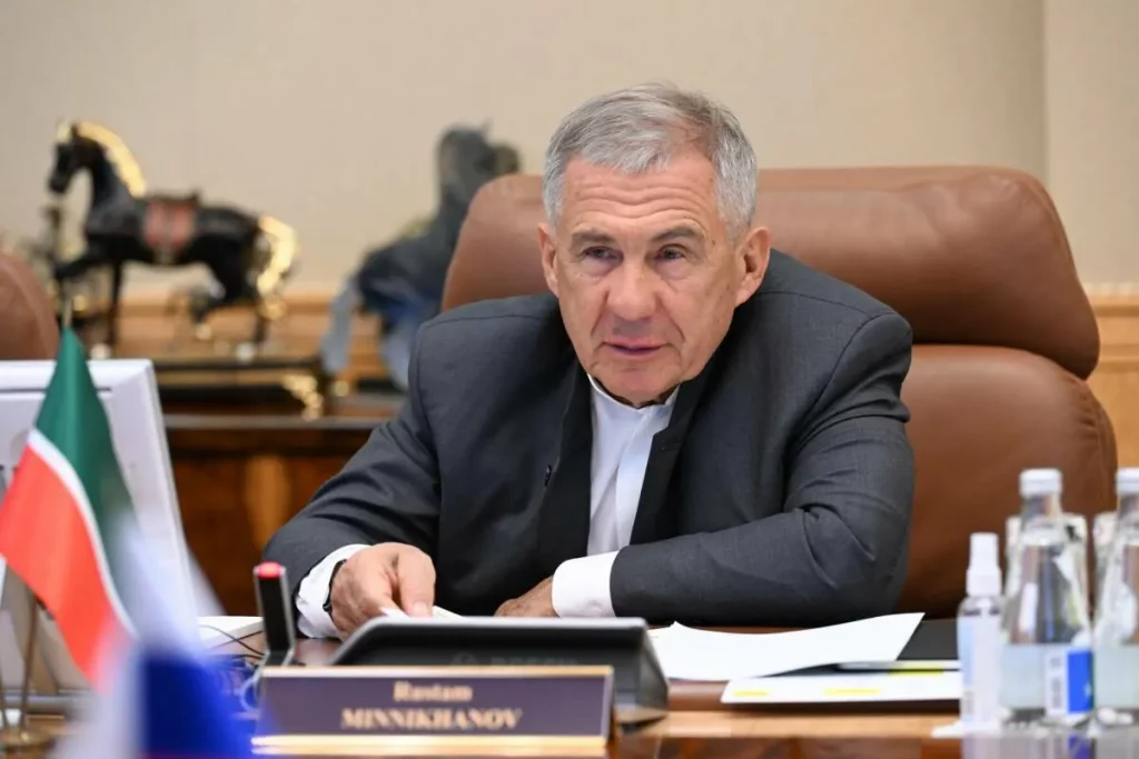 Минниханов: Для педагогов Татарстана расширяют меры поддержки, включая жилищные программы
