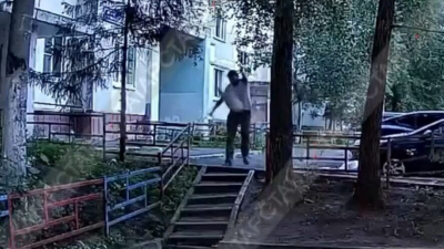 Швырял, как куклу: в Казани живодер измывался над собакой - видео 14/07/2026 – Новости
