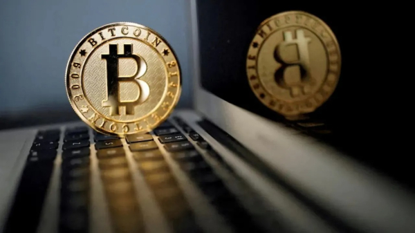 ФРС и инфляция ставят под давление биткоин и фондовый рынок