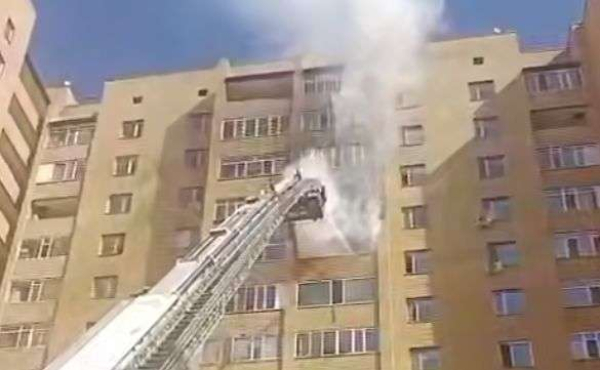 В Астане потушен пожар на 9 этаже: огонь не успел распространиться