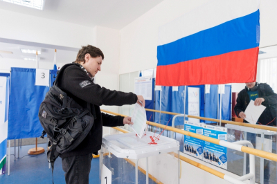 Кто будет избираться в Госдуму от СЗФО: списки КПРФ и «Единой России»