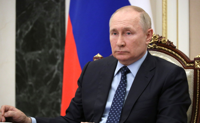На встрече с женщинами в Кремле Путину вручили икону, облетевшую линию фронта