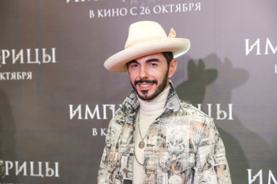 Помолвка, война за алименты, потеря популярности: как живет Тимур Родригез