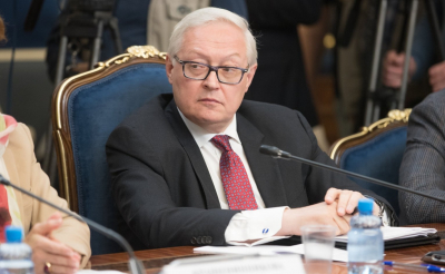 Рябков: Диалог России и США продолжается в ежедневном режиме