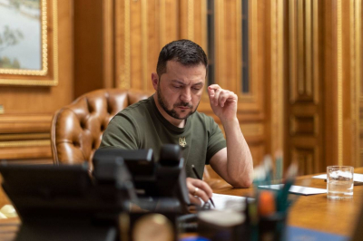 Политолог Безпалько назвал сигналом для Киева недопуск Зеленского к встрече НАТО