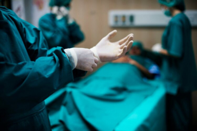 В Казани врачи удалили у мужчины опухоль почки с тромбом в 12 см