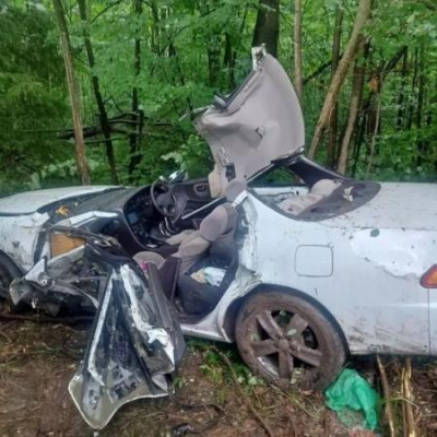 В Татарстане в результате аварии водитель оказался в «капкане»