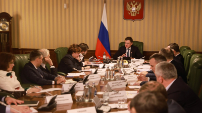 Новак поручил запретить экспорт бензина с 1 апреля